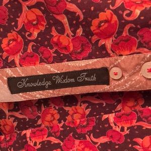 Robert Graham Shirts - Robert Graham button down shirt Robert Graham Shirts - Robert Graham button down shirt